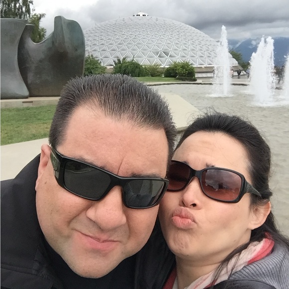 Meet your Posher, Farrah! - Picture 7 of 7